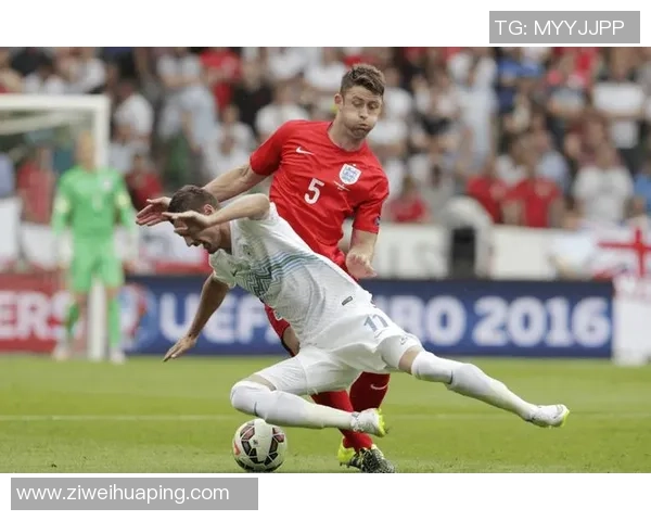 英格兰与斯诺文尼的激烈对决展现足球魅力与战术智慧